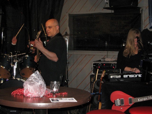 T J's Half Time Bar & Grill